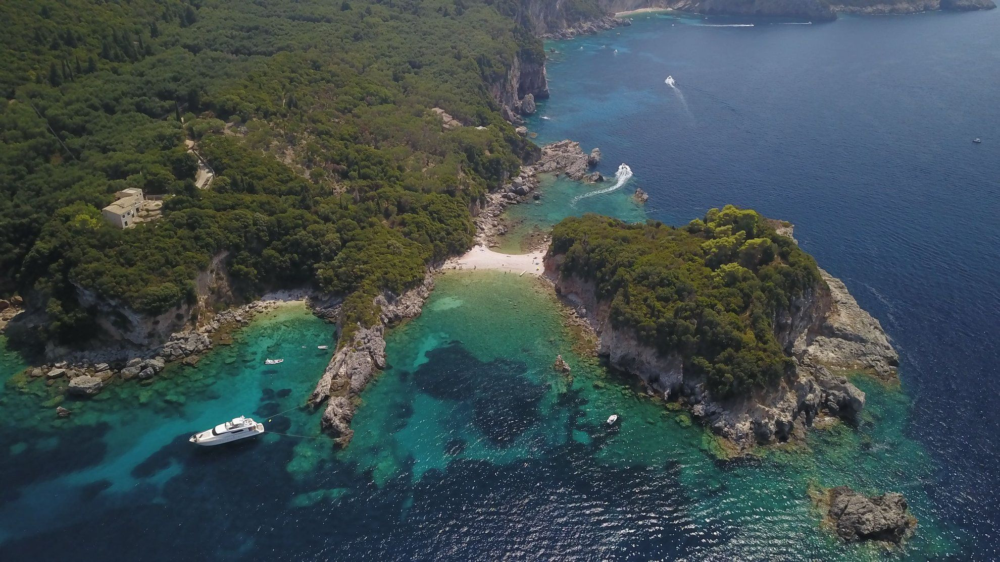 Grecia a giugno: viaggi a piedi e in bici - Kelifos