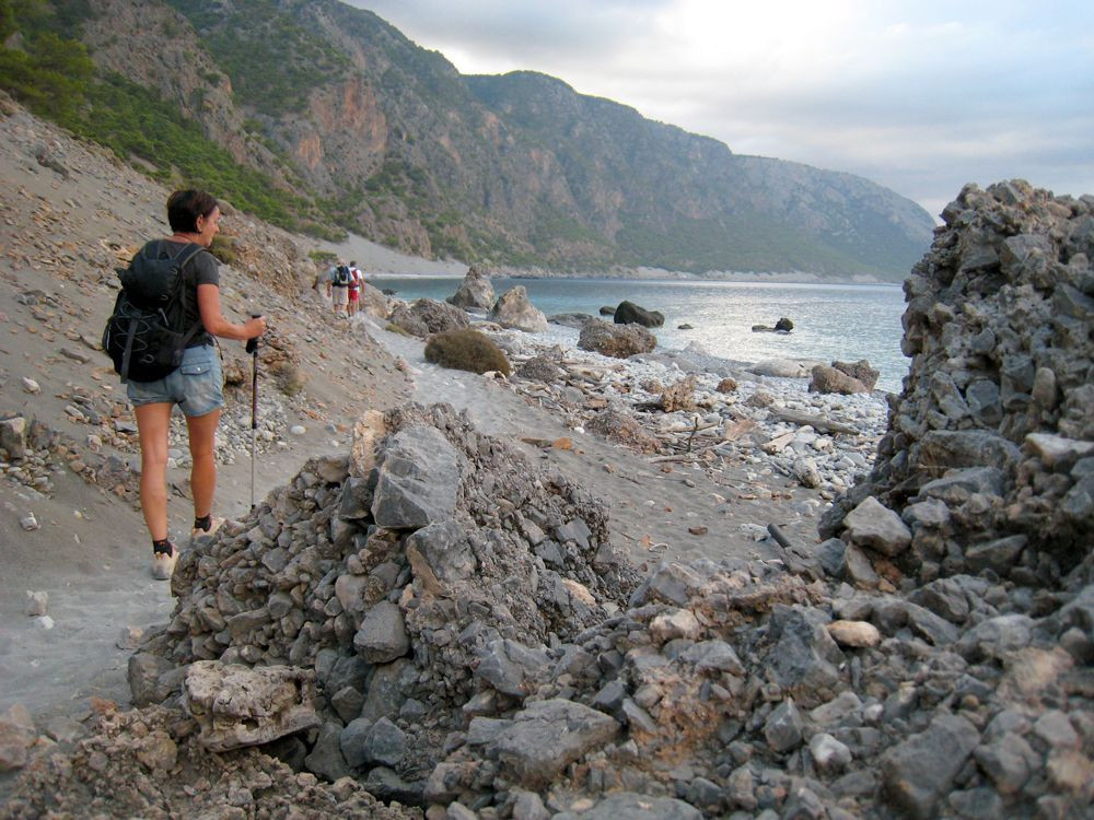 Trekkisti su sentiero costiero - Creta - Grecia
