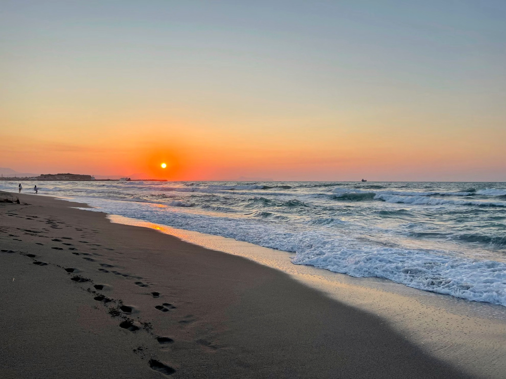 Tramonto su una spiaggia deserta - Retimno, Creta - Grecia